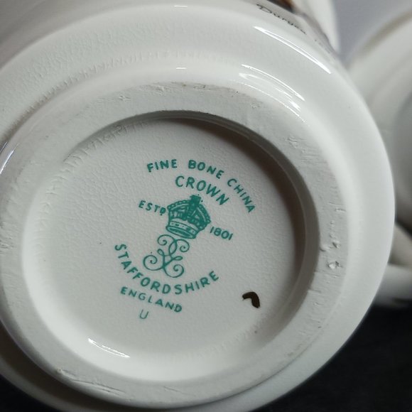 Staffordshire Tea Cups LOT of 4 with Antique Cars Victorian People and Gold Gild - Picture 11 of 15